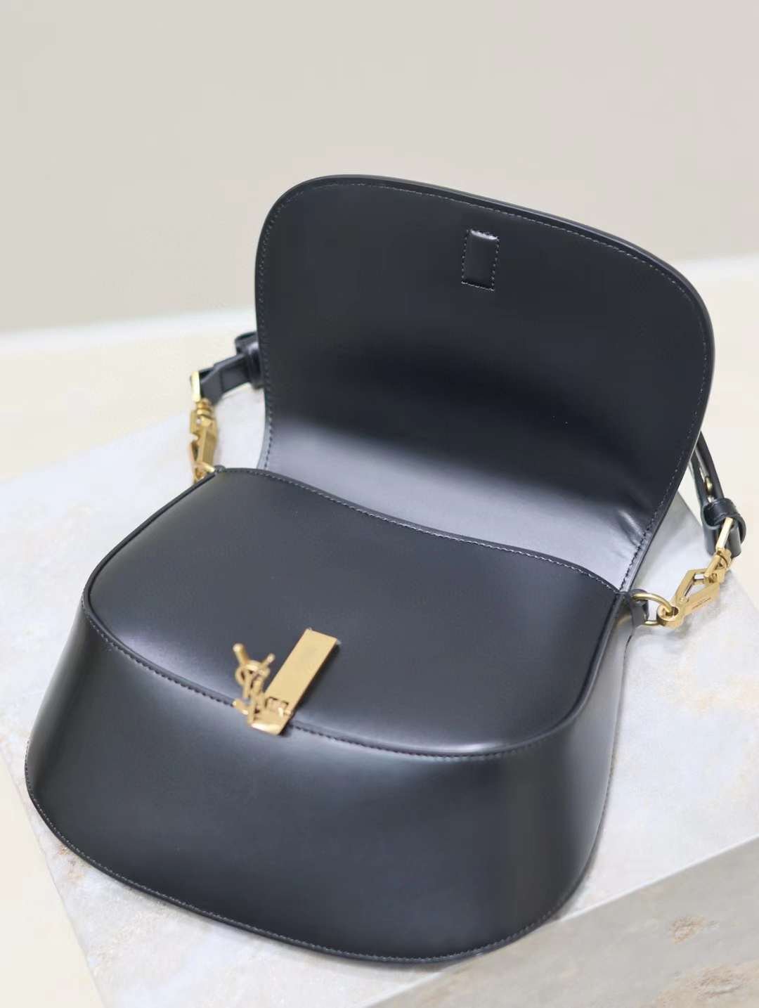 YSL VOLTAIRE in BOX SAINT LAURENT