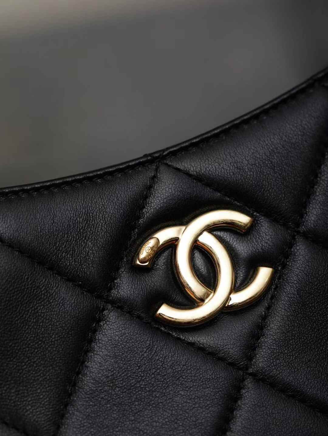 CHANEL Hobo Handbag