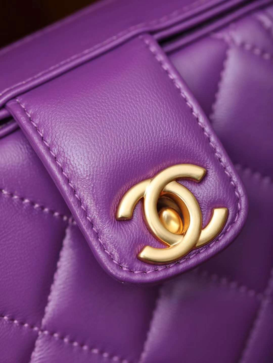 CHANEL SMALL BAG WITH TOP HANDLE