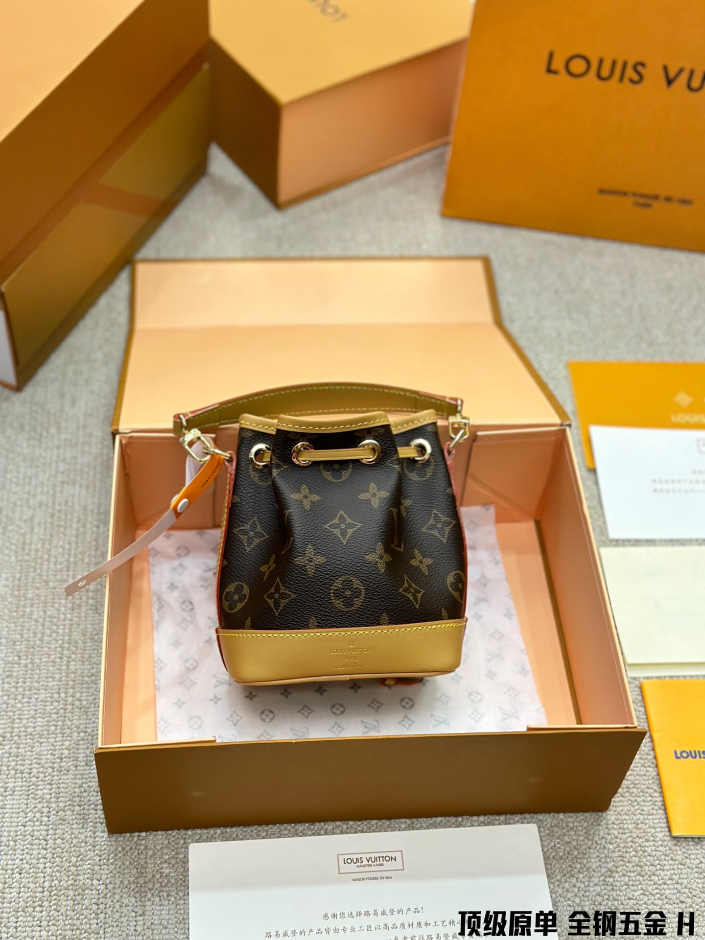 Louis Vuitton / LV mini Bucket bag Size: 13* 16* 10cm
