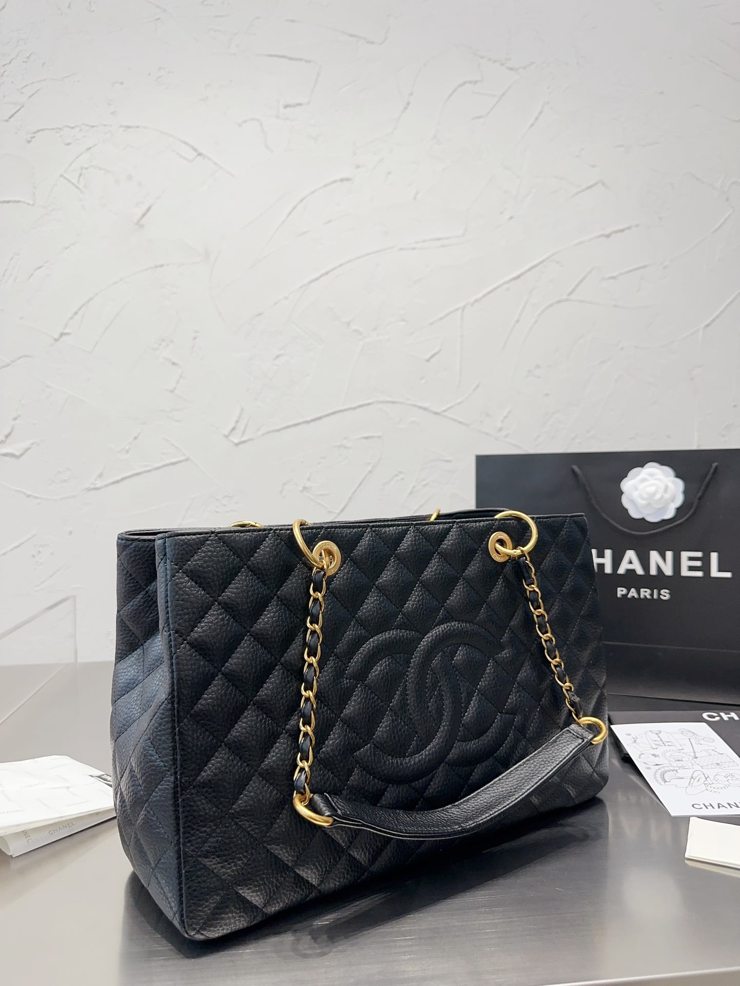 Chanel tote bag size: 38*15*25cm