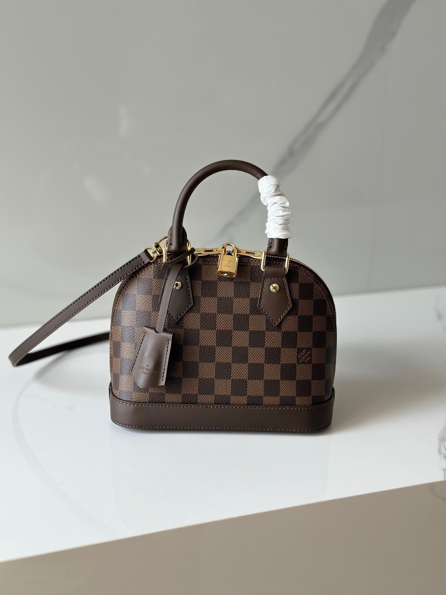 Louis Vuitton / LV n41221 alma bridge monogram shoulderbag size: 26*13*23cm
