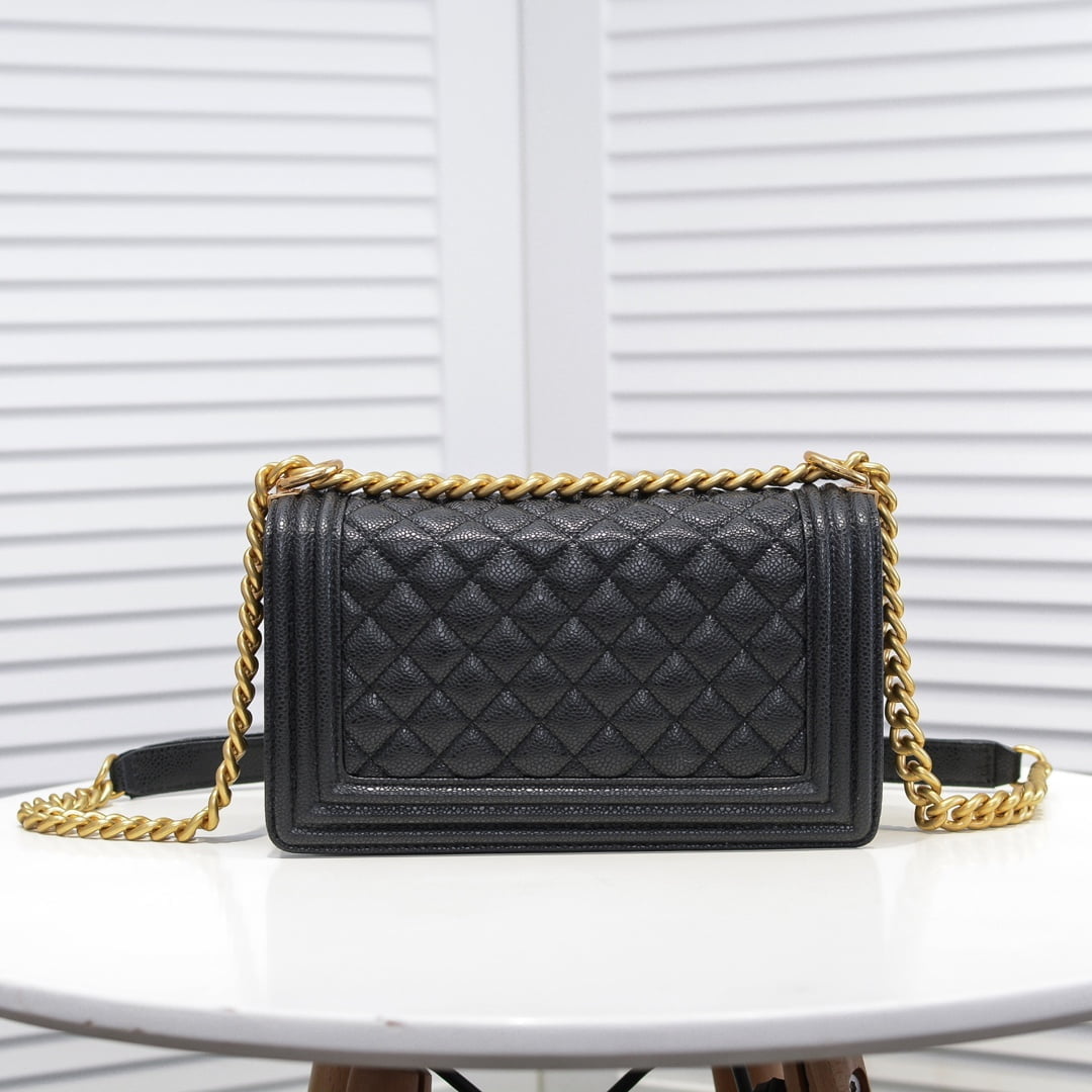 Chanel Cowhide caviar with gold hardware size: 25*15*9cm