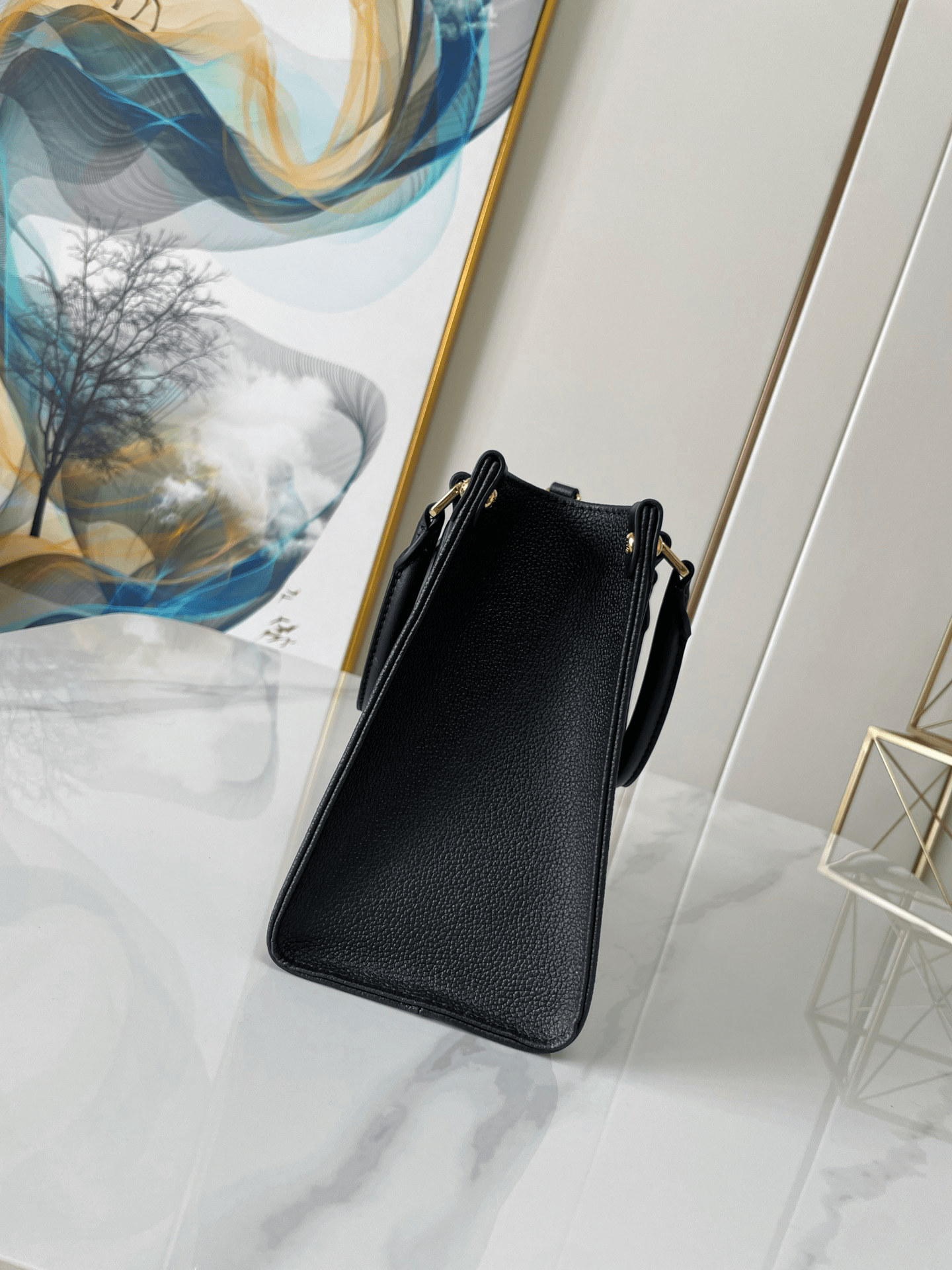 Louis Vuitton / LV Onthego M45653 size:25*19*11.5cm