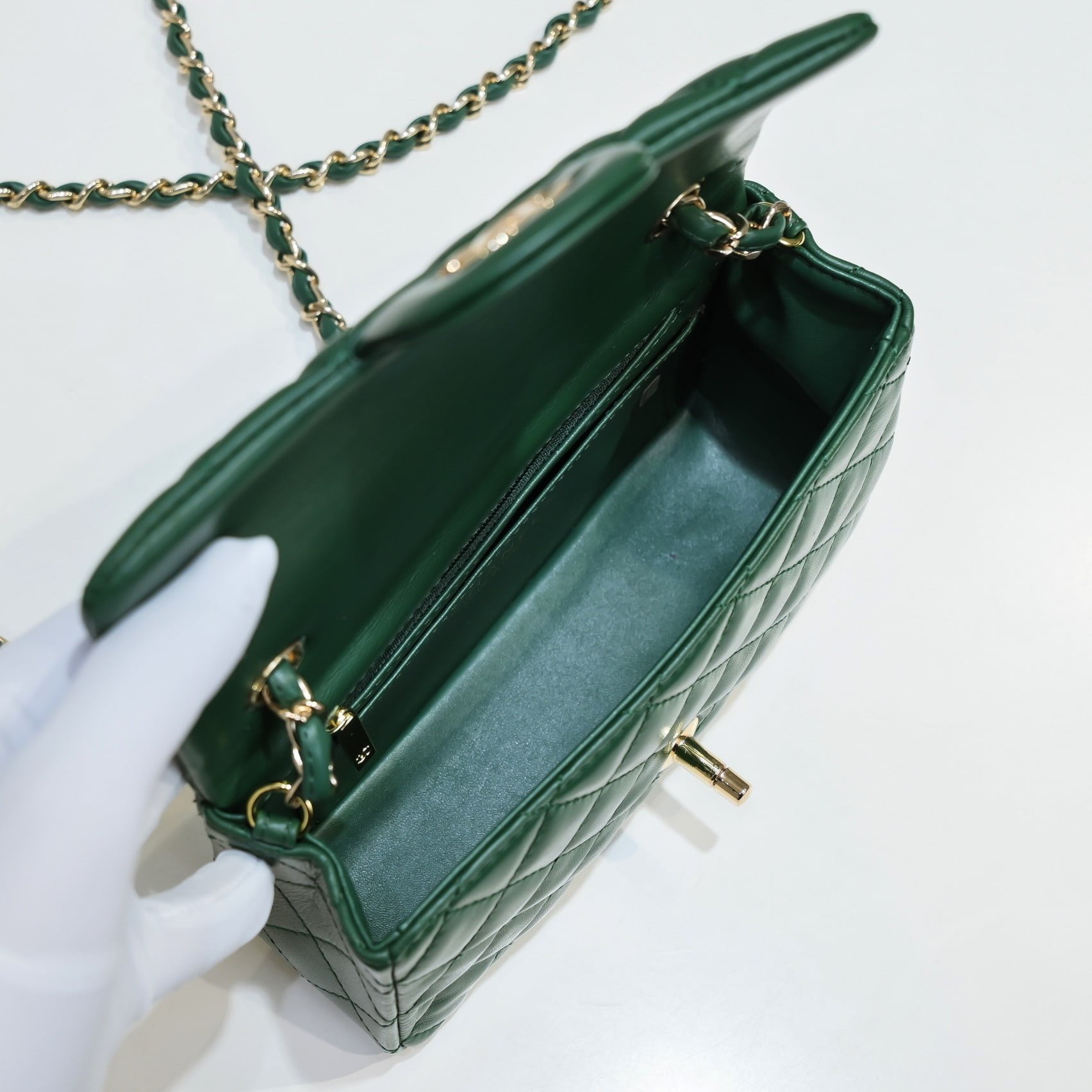 Chanel Lamb skin chain crossbody bag green 1116 SIZE: 20*14*7cm