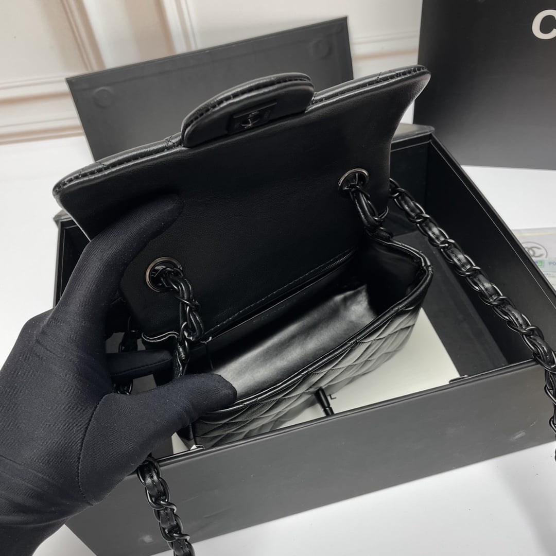 Chanel cf Square Fat 1115 sheepskin size: 18*14*7cm