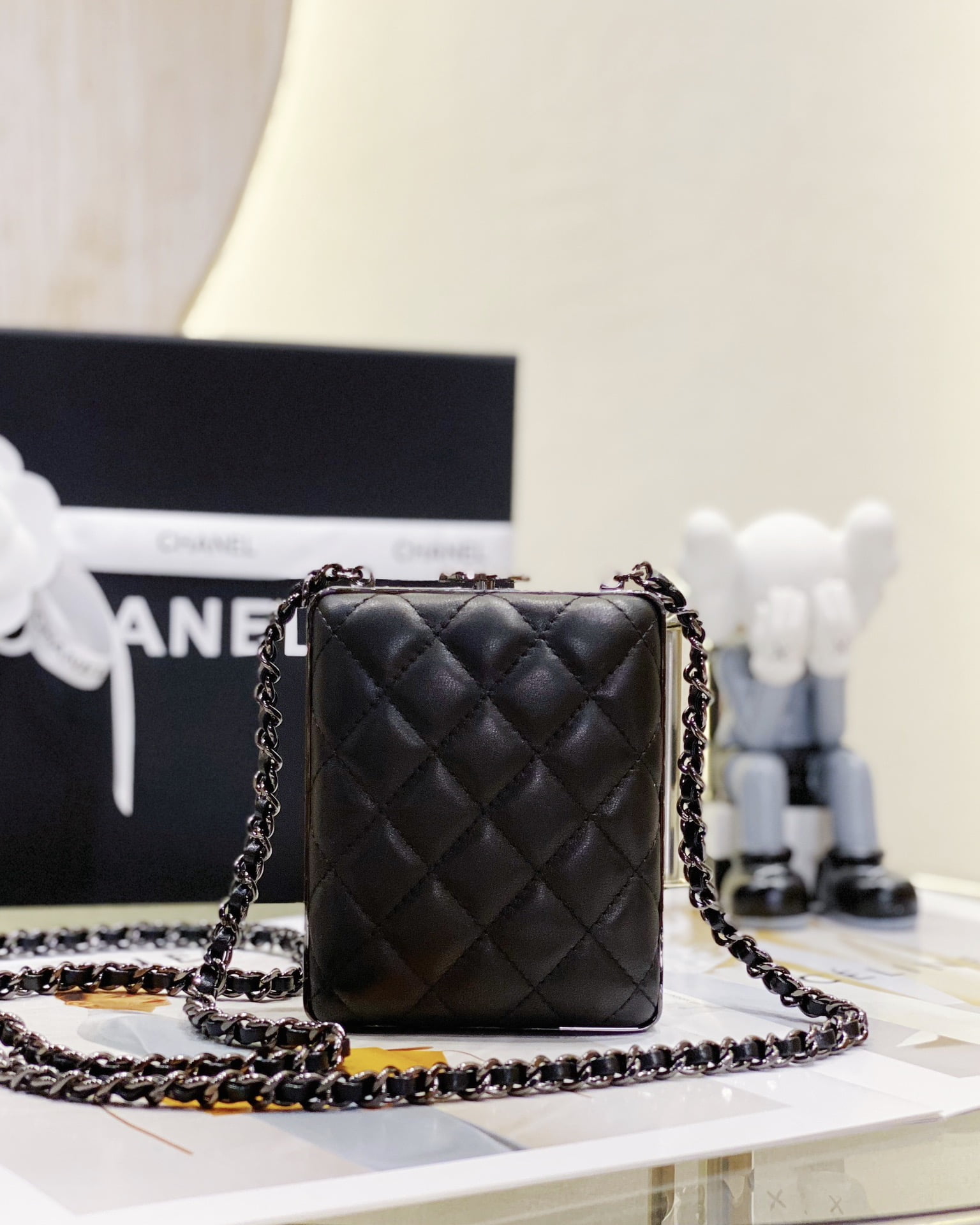 chanel22k dinner bag black Pearl string size: 11*9*4.5cm