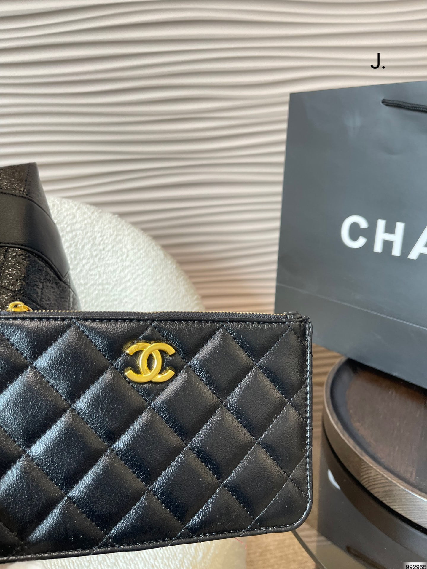 Chanel new tote bag size: 29*31cm