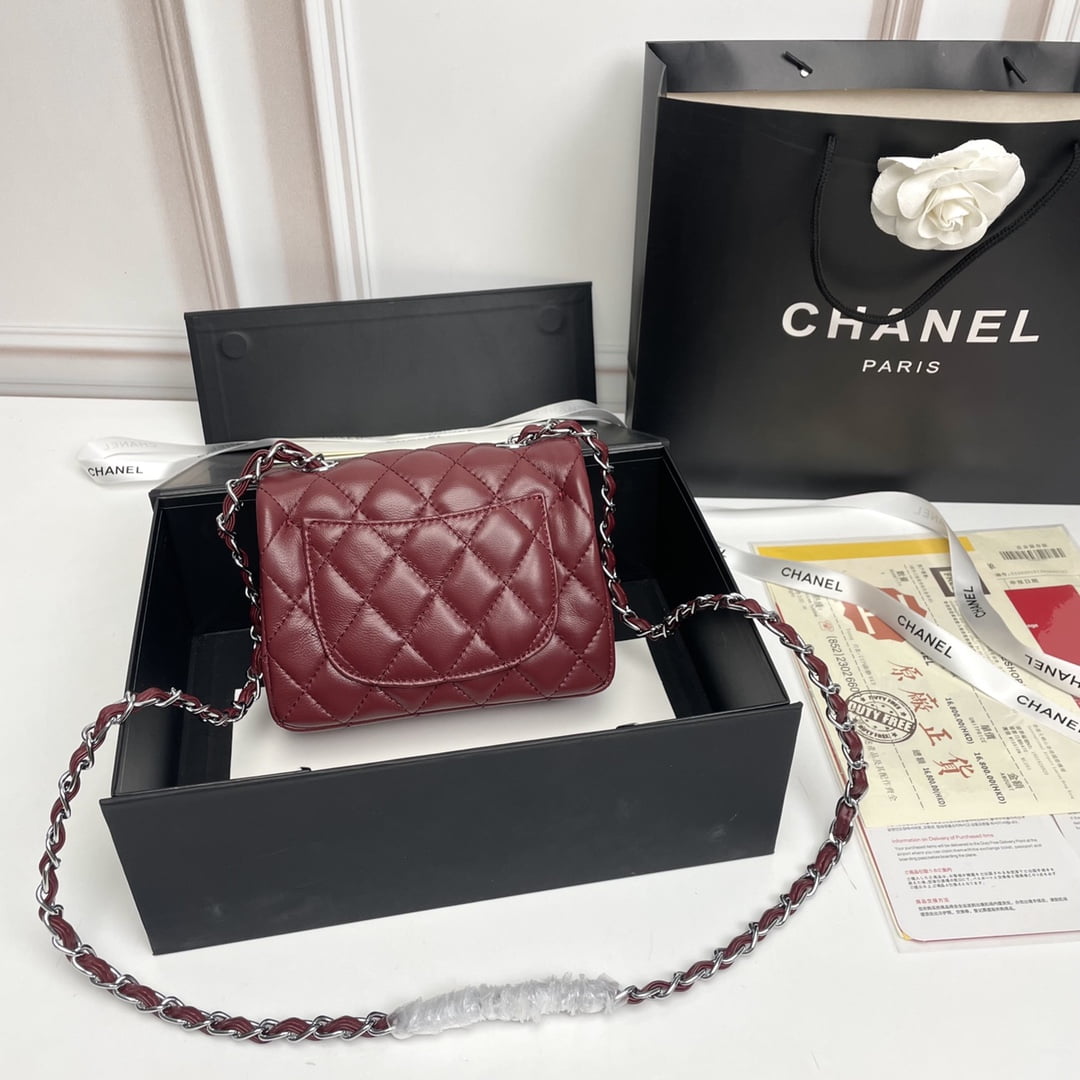 Chanel cf Square Fat 1115 sheepskin leather red size: 18*14*7cm