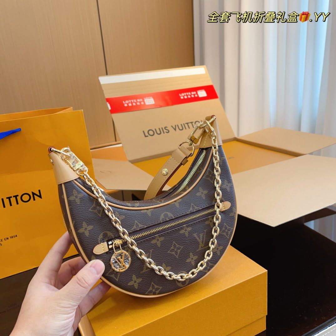 Louis Vuitton / LV Underarm bag size: 23*6*18cm