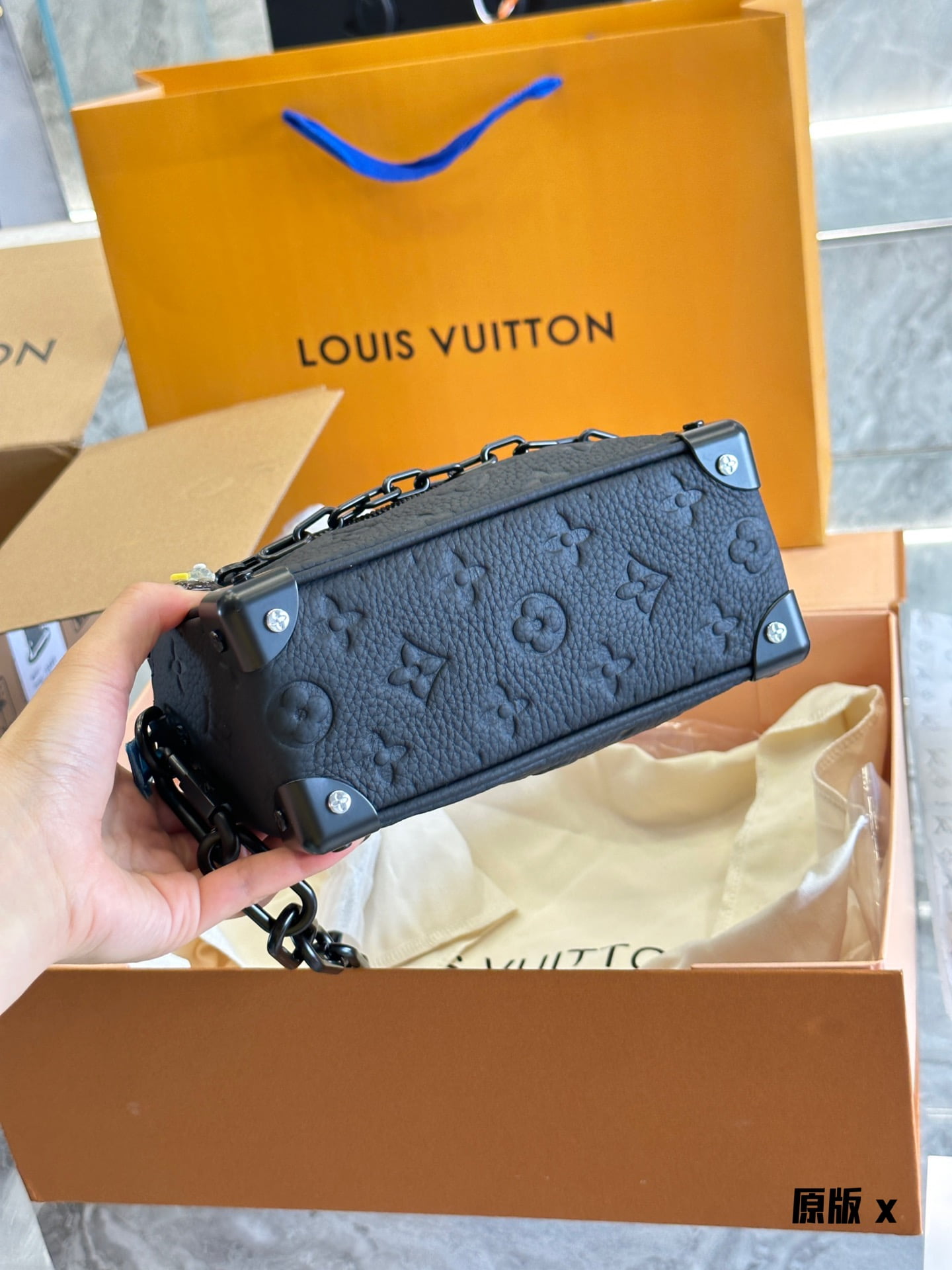 Louis Vuitton / LV monogram mini soft trunk size: 18.5*13*8cm