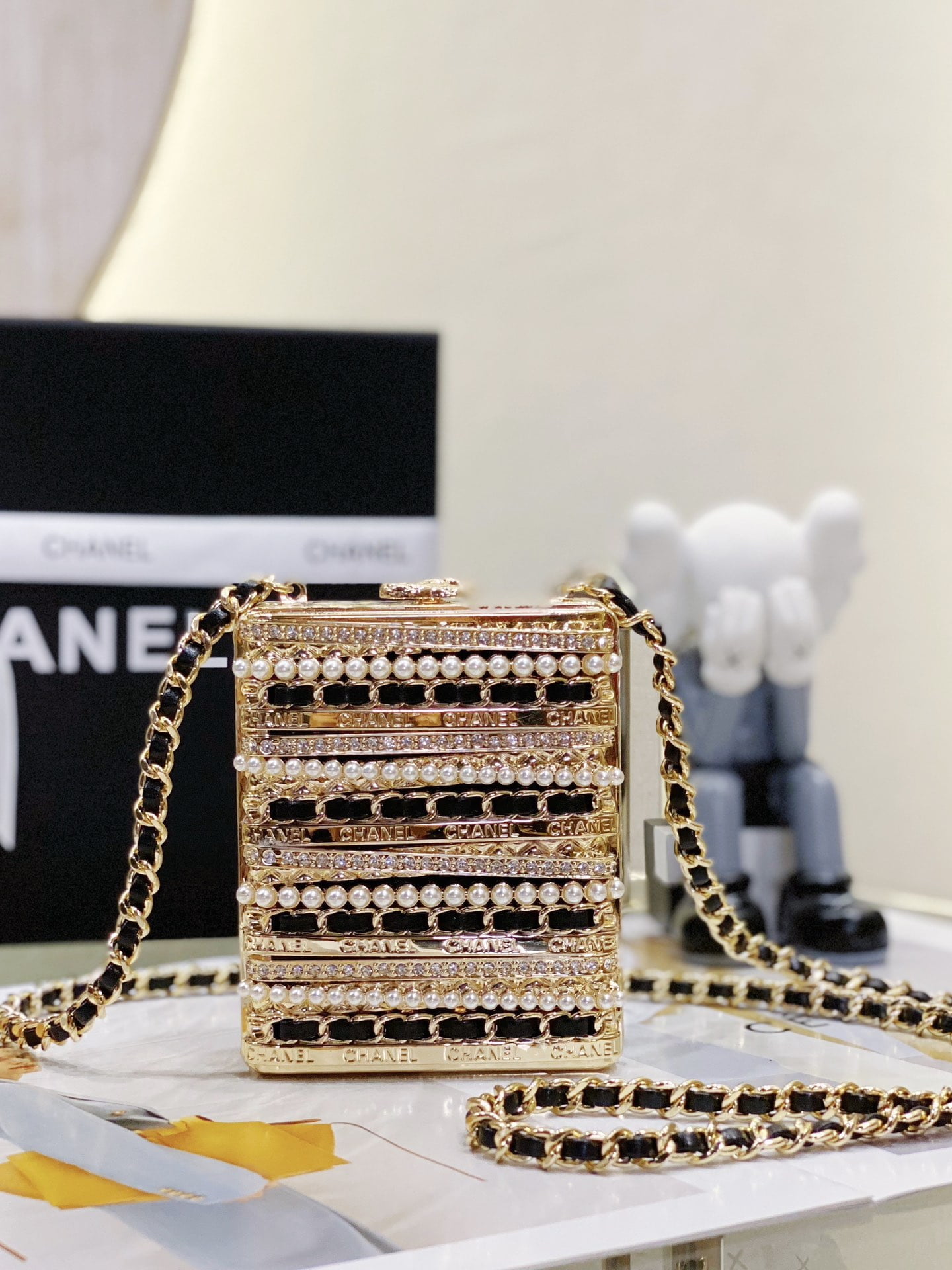 chanel22k dinner bag gold Pearl string size: 11*9*4.5cm