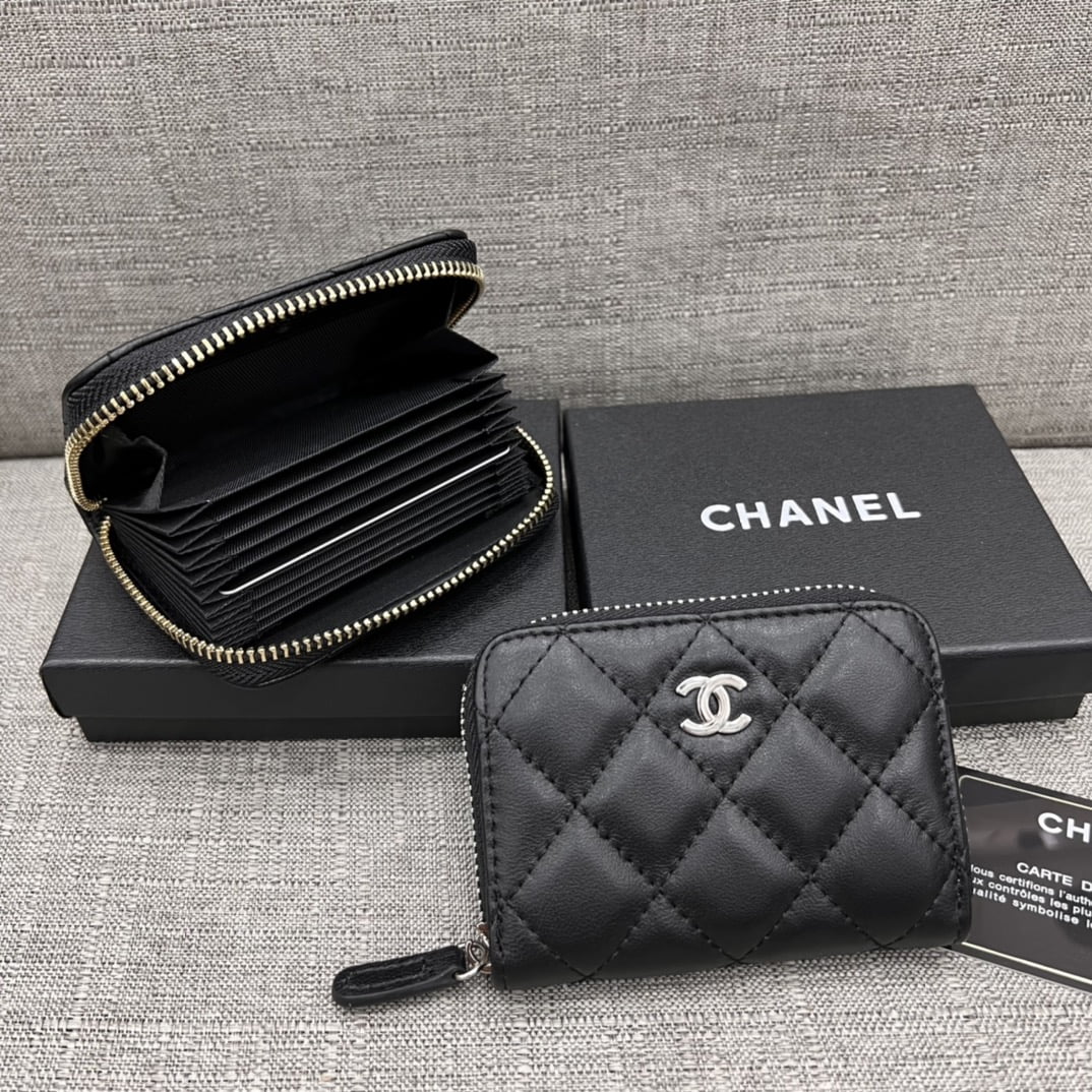Chanel organ card pack with multiple slots 6113 size: 11*8*3cm