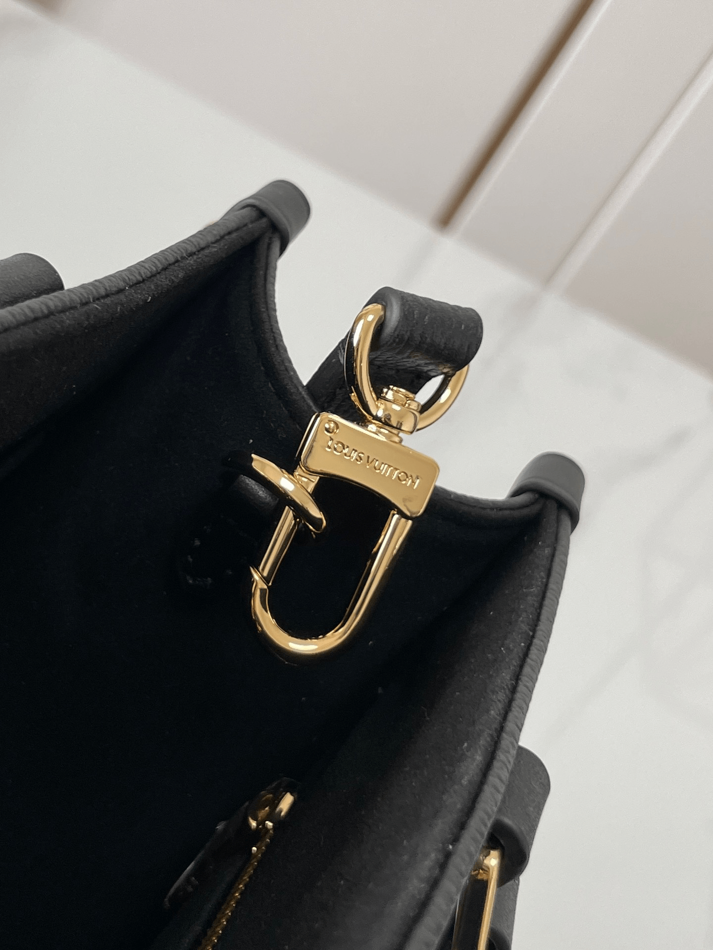 Louis Vuitton / LV Onthego M45653 size:25*19*11.5cm