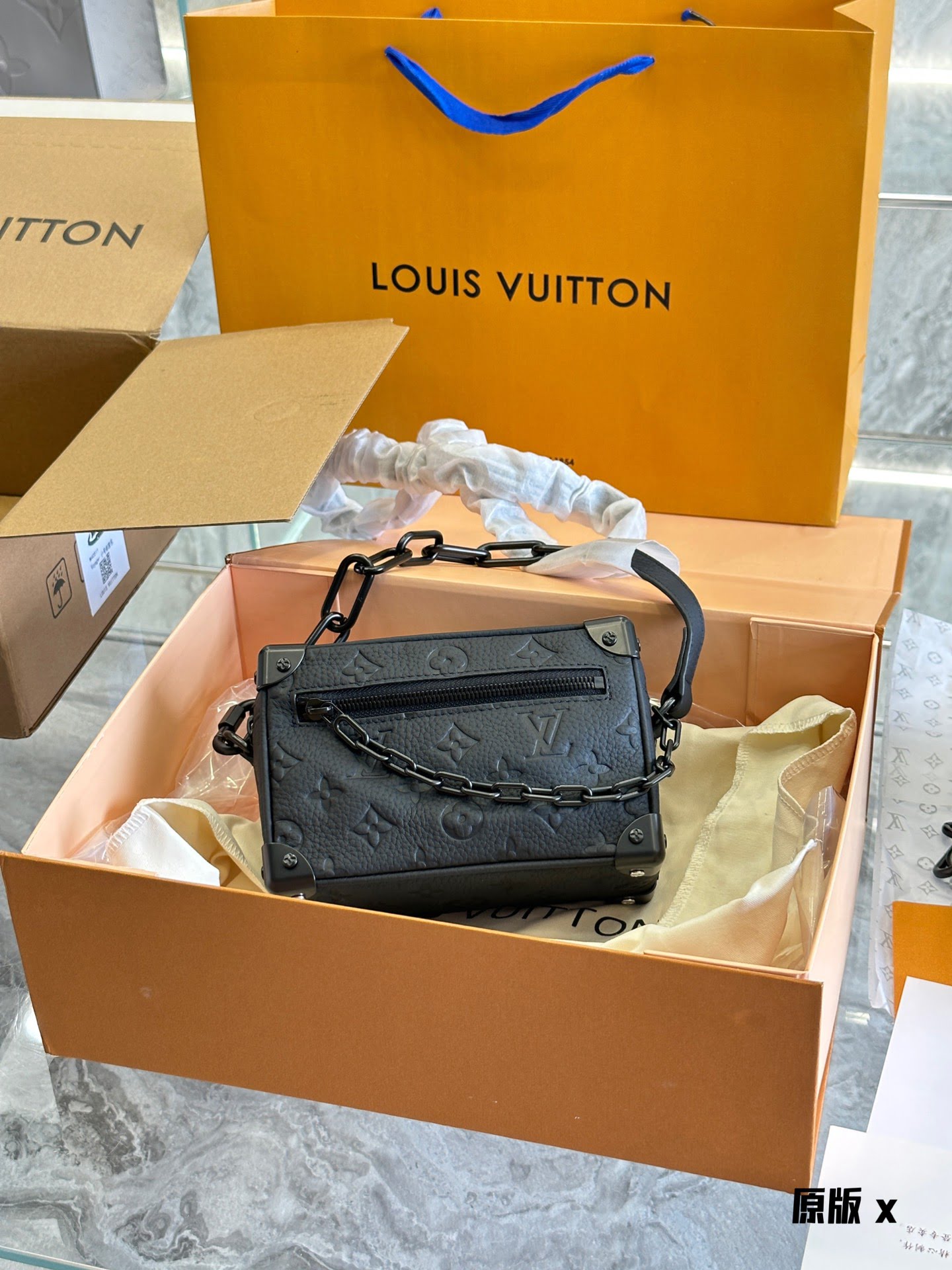 Louis Vuitton / LV monogram mini soft trunk size: 18.5*13*8cm