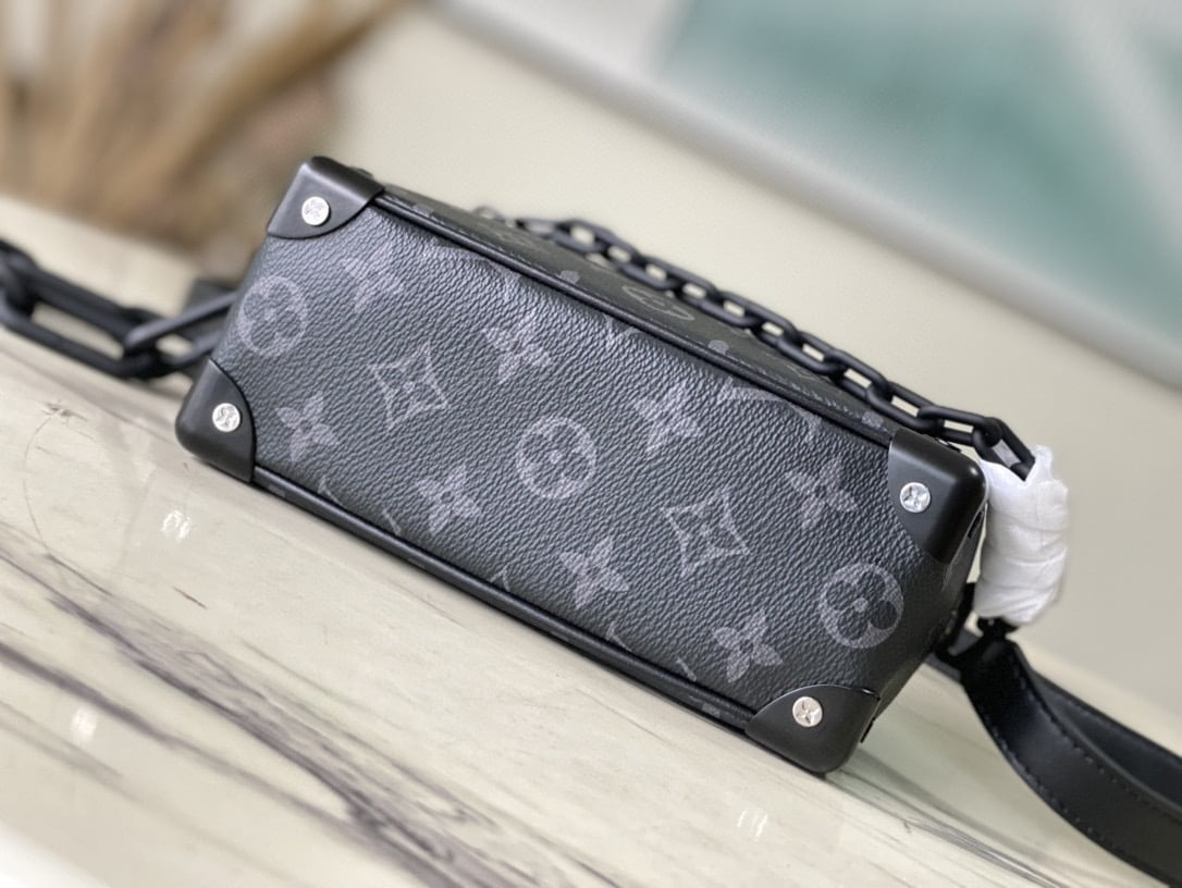 Louis Vuitton / LV monogram mini soft trunk eclipse m44735 Black size:18.5 * 13.0 * 8.0 cm