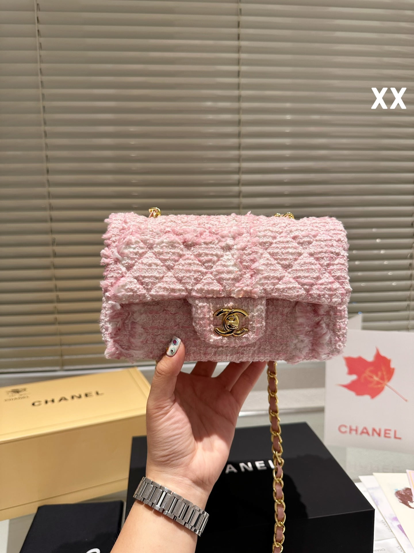Chanel 22k woolen chain bag pink size: 20*11cm