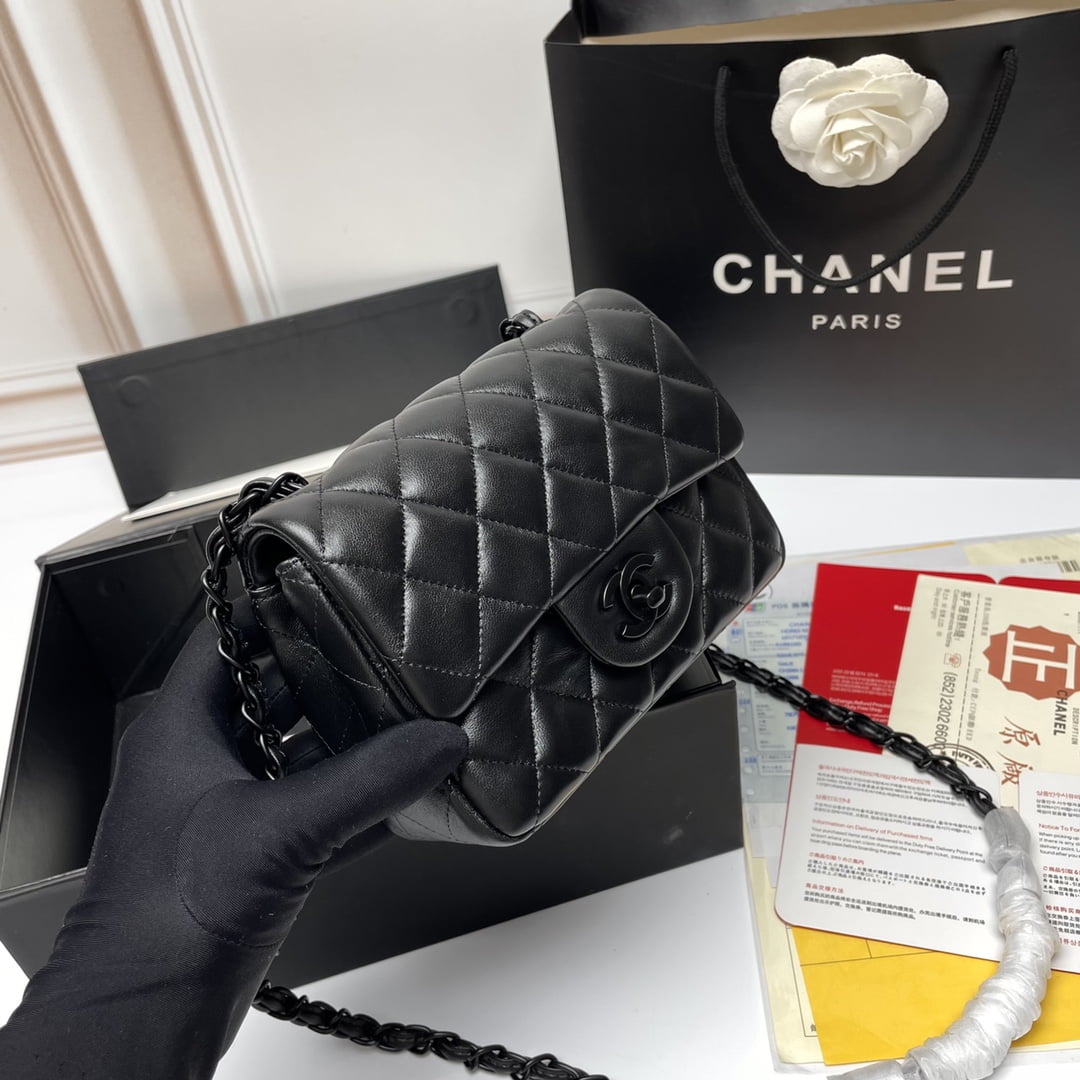 Chanel cf Square Fat 1115 sheepskin size: 18*14*7cm
