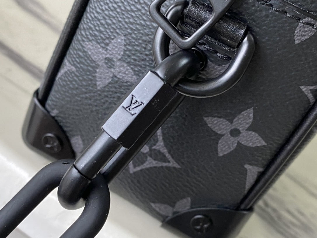 Louis Vuitton / LV monogram mini soft trunk eclipse m44735 Black size:18.5 * 13.0 * 8.0 cm