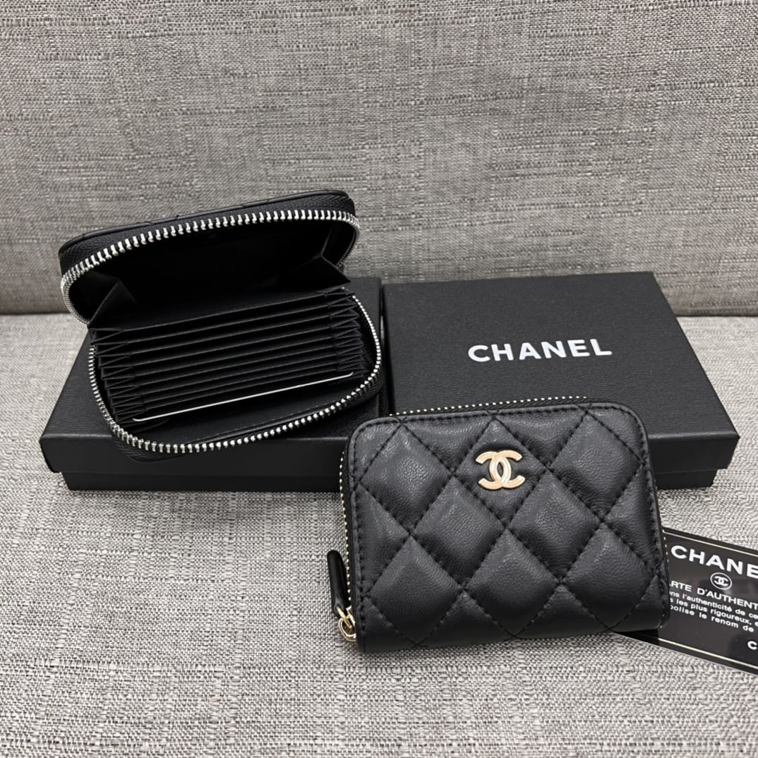 Chanel organ card pack with multiple slots 6113 size: 11*8*3cm