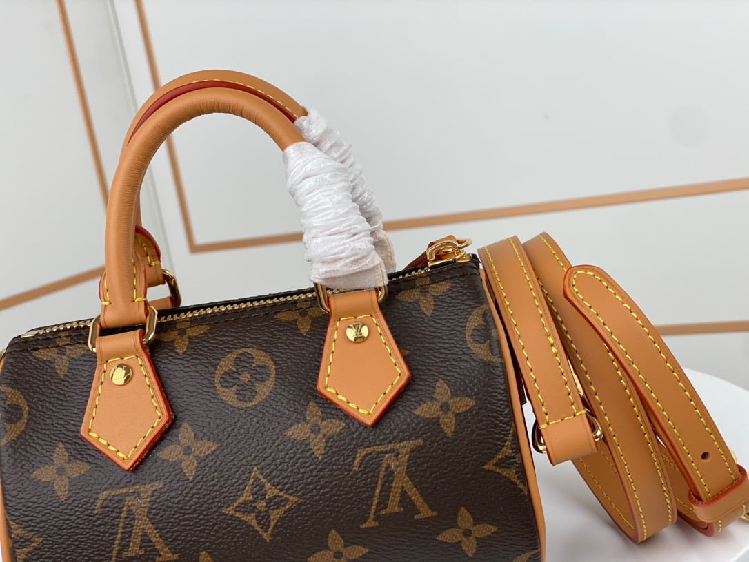 Louis Vuitton / LV monogram nano speedy m81085 size: 16* 11* 9cm