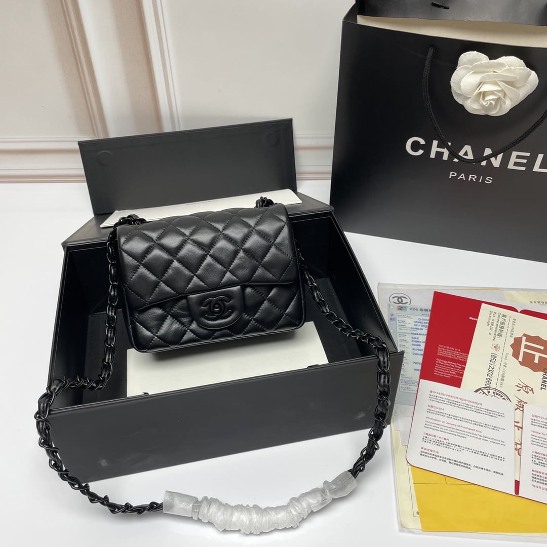 Chanel cf Square Fat 1115 sheepskin size: 18*14*7cm