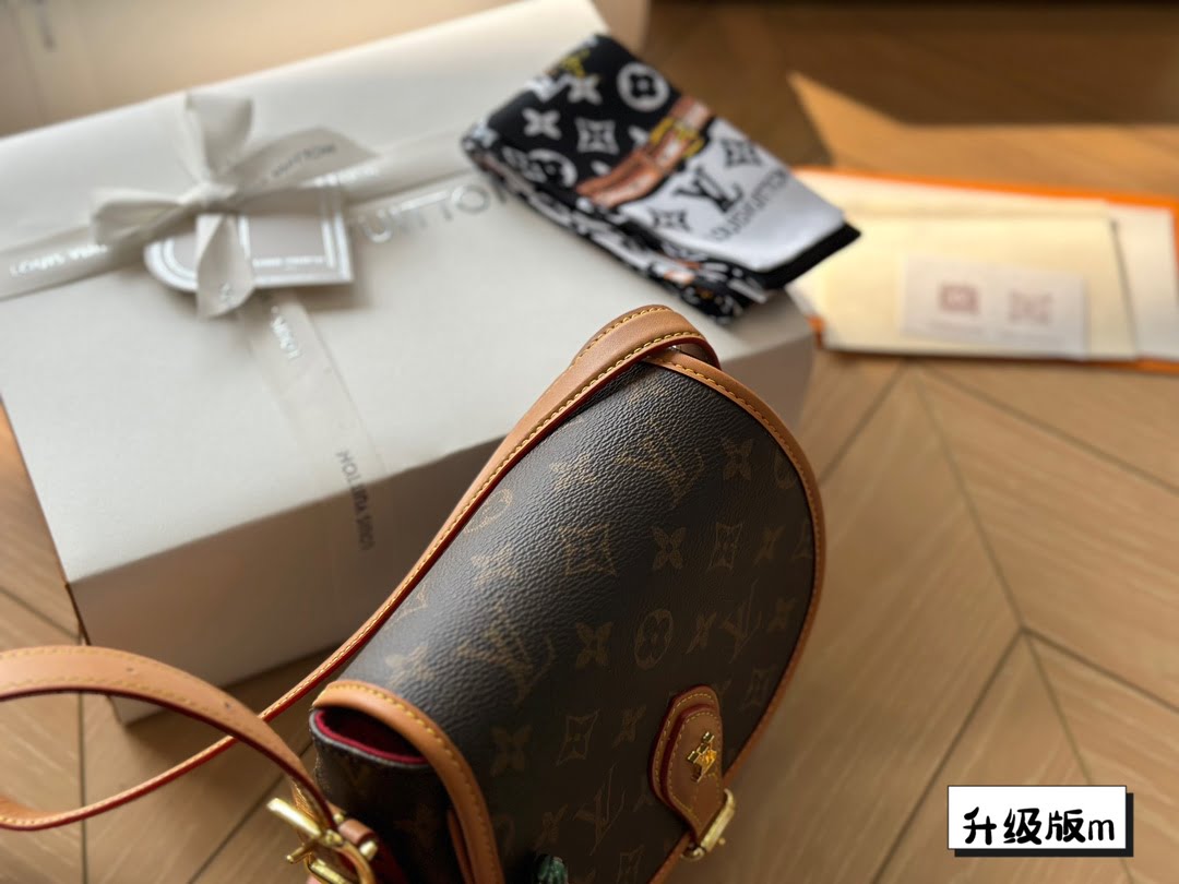 Louis Vuitton / LV Tambourin Saddle bag M44860 size: 18*16cm