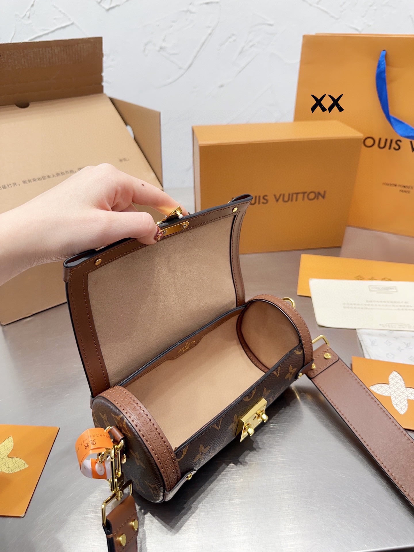 Louis Vuitton / LV prefall papillon trunk monogram round flip latch design crossbody bag