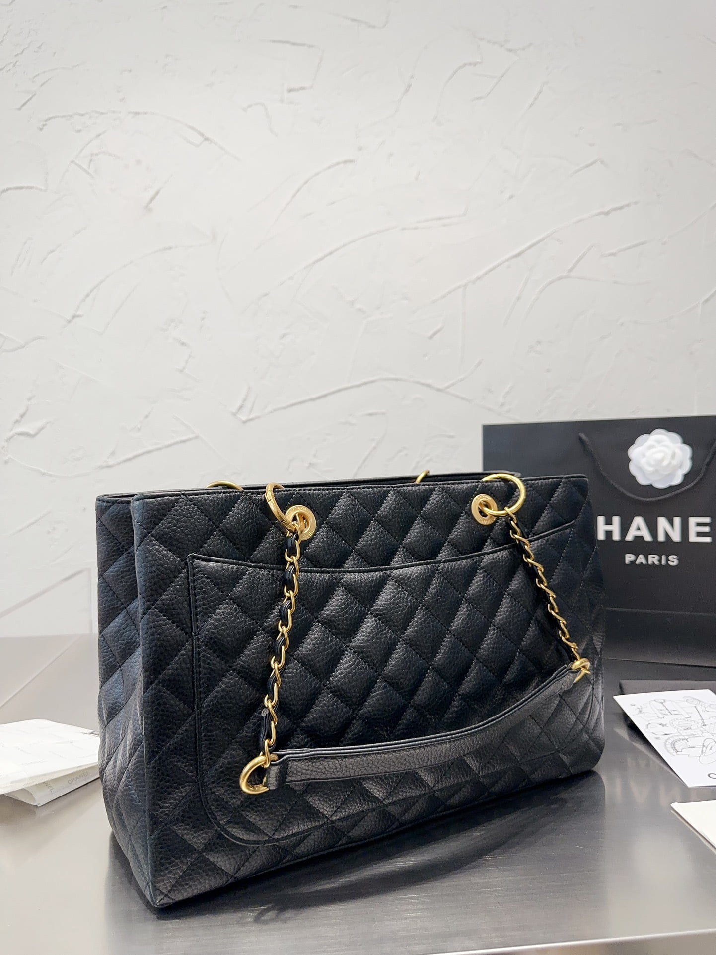 Chanel tote bag size: 38*15*25cm