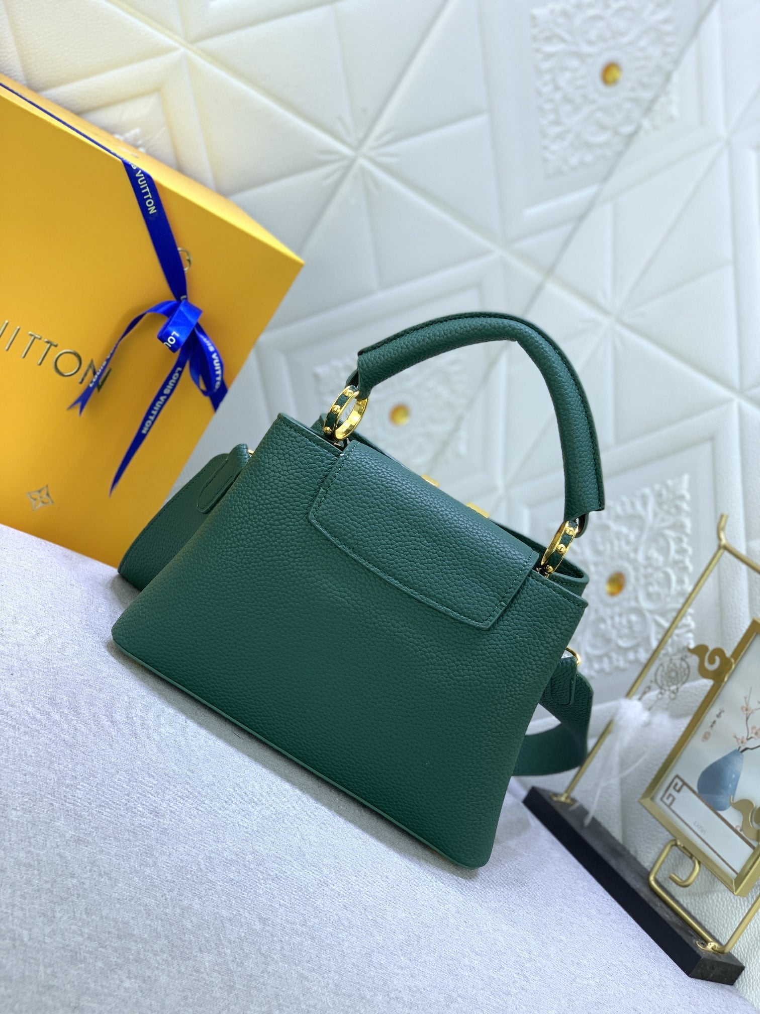 Louis Vuitton / LV Onthego PM M94519 Green Size: 27*18*9cm