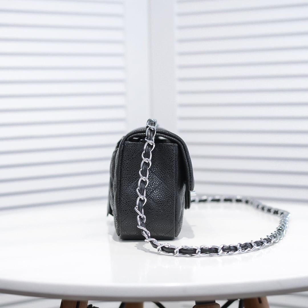 Chanel Cowhide with caviar with sliver hardware 1116 size: 20*14*7cm/25.5*16*6.5cm/30*18*8cm