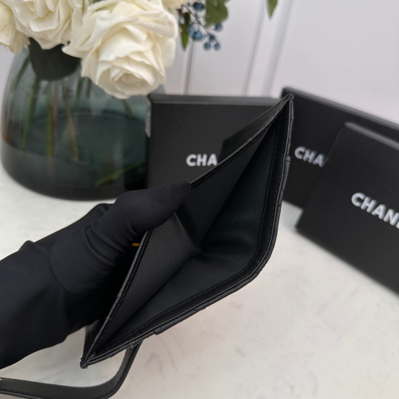 Chanel leather short card bag with gold and sliver hardware 609 size: 12*9cm