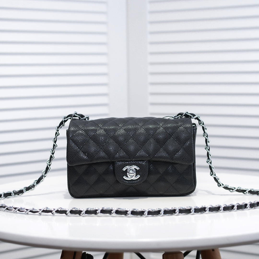 Chanel Cowhide with caviar with sliver hardware 1116 size: 20*14*7cm/25.5*16*6.5cm/30*18*8cm