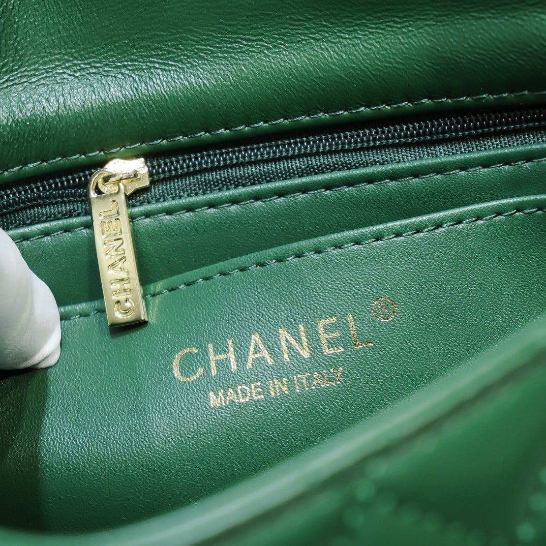 Chanel Lamb skin chain crossbody bag green 1116 SIZE: 20*14*7cm