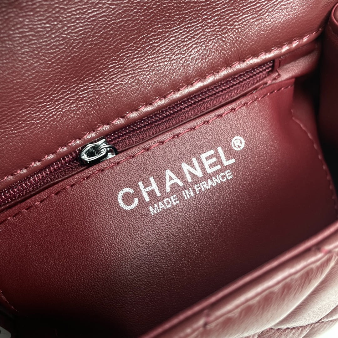 Chanel cf Square Fat 1115 sheepskin leather red size: 18*14*7cm