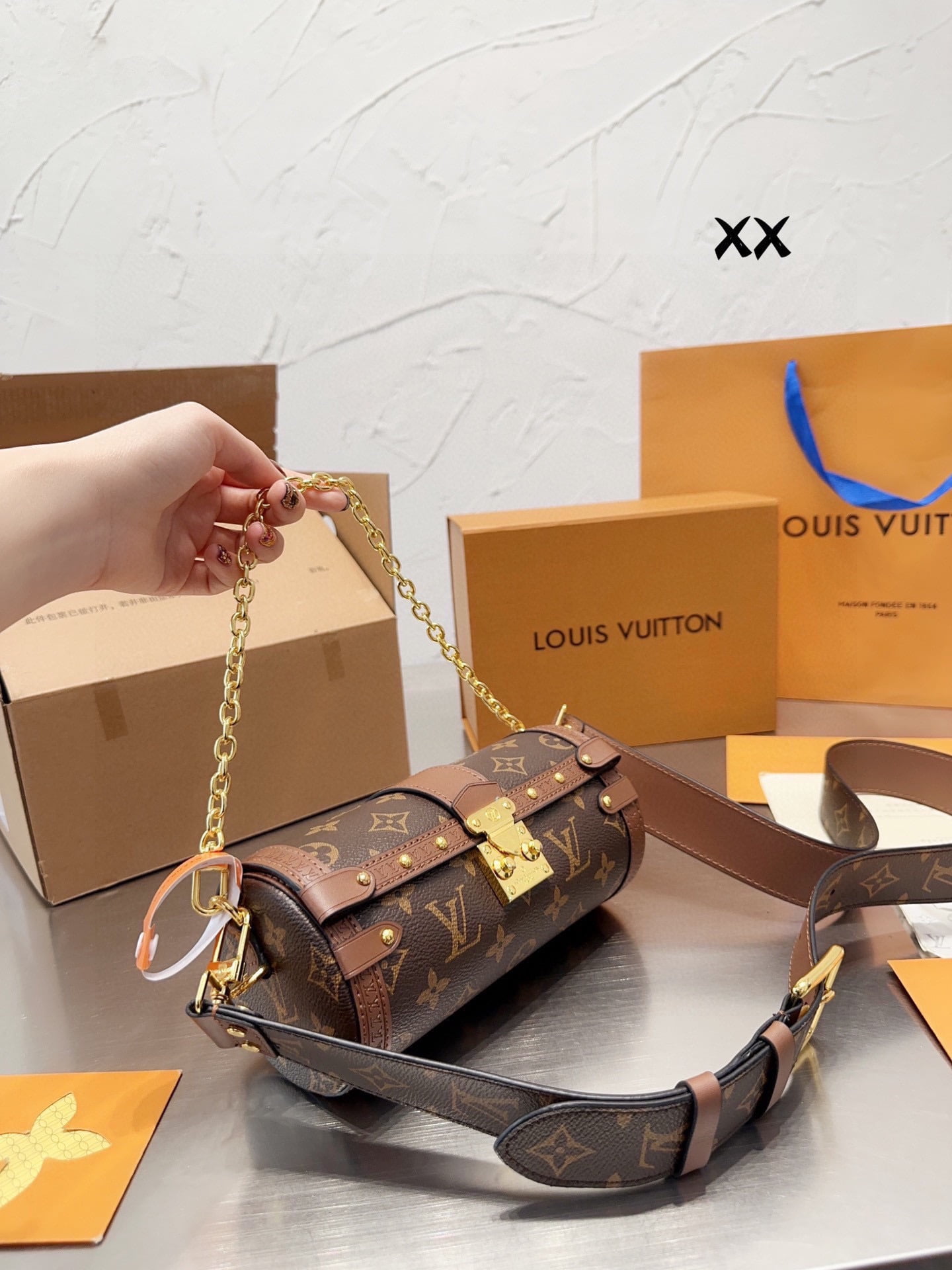 Louis Vuitton / LV prefall papillon trunk monogram round flip latch design crossbody bag