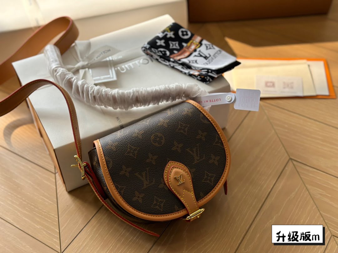 Louis Vuitton / LV Tambourin Saddle bag M44860 size: 18*16cm