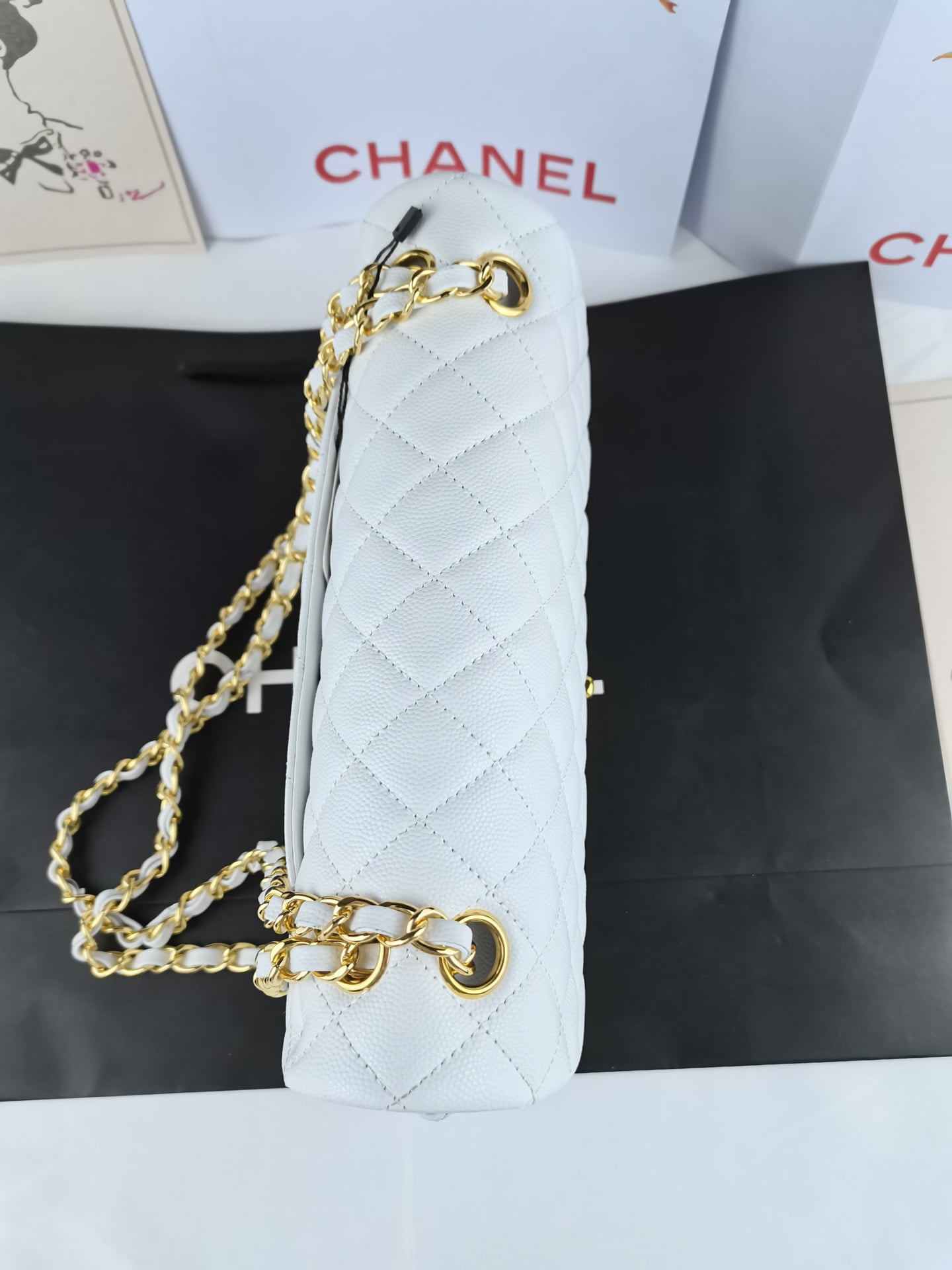 Chanel classic flap bag a01112 medium size: 15.5 25.5 6.5cm