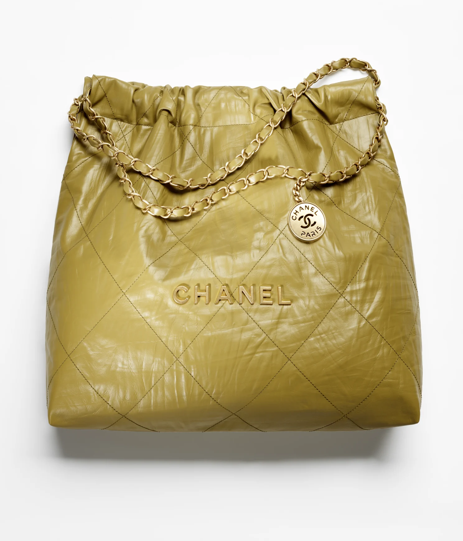 CHANEL / CHANEL 22 HANDBAG Crumpled Calfskin   Gold-Tone Metal Green
