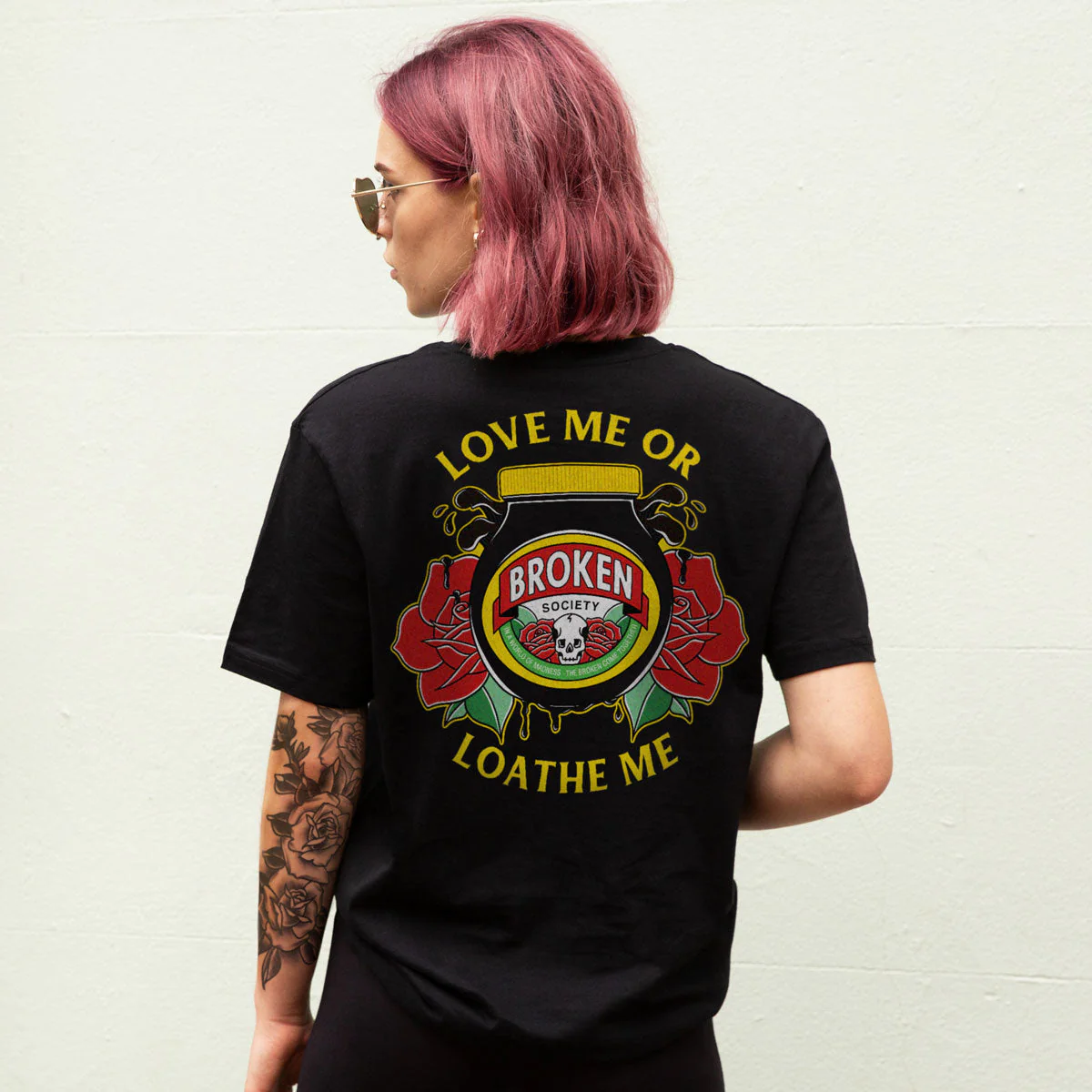 Love Me Or Loathe Me T-shirt (Unisex)
