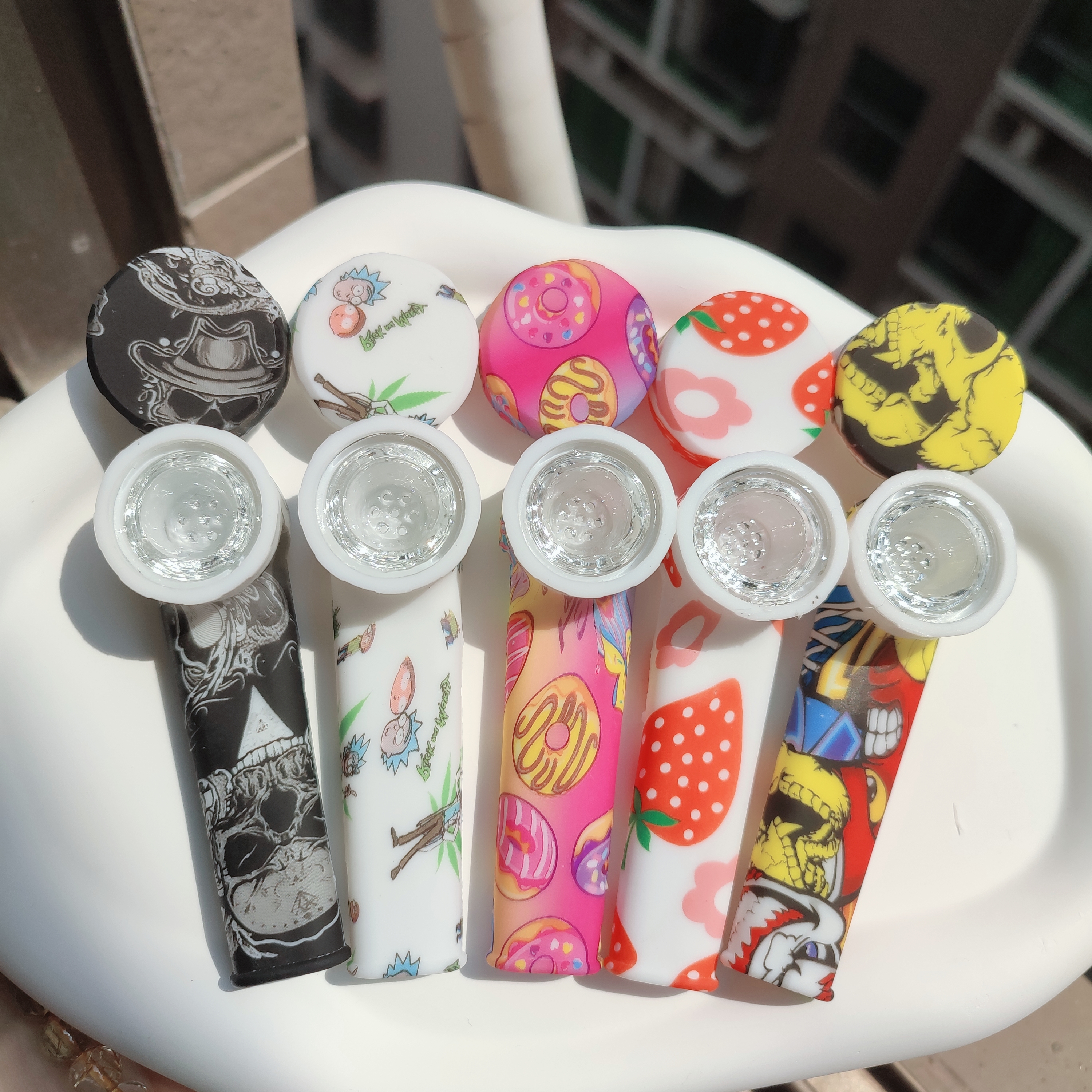 A1525 Silicone Pipe With Glass Bowl Different Color