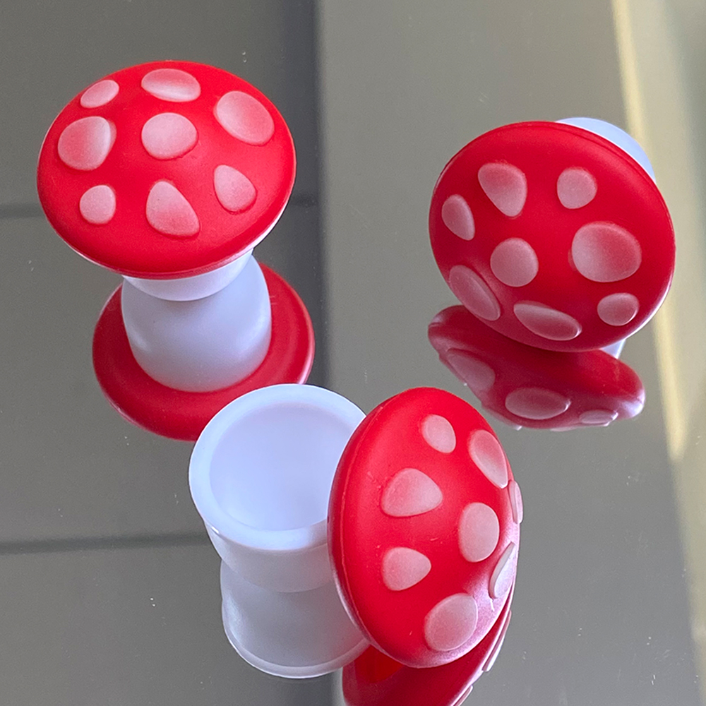 A3324 Mushroom Silicone Jar 5ml