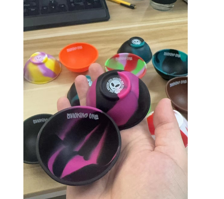 A270 Silicone Bowl Customized Logo/Customized Color 67mm and 50mm Diameter Size