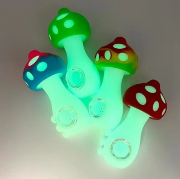 A2019 Luminous Mushroom Silicone Pipe