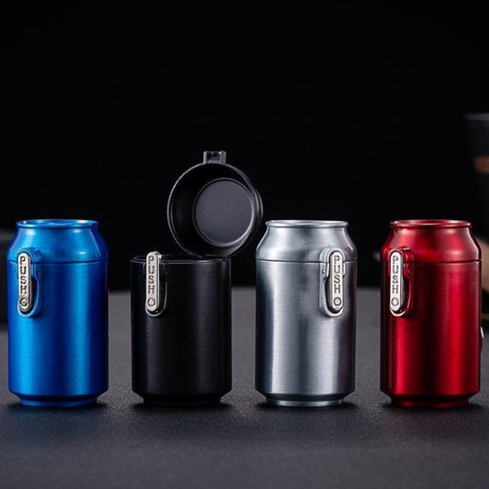 A852 Coca Cola Metal Ashtray With Keychain