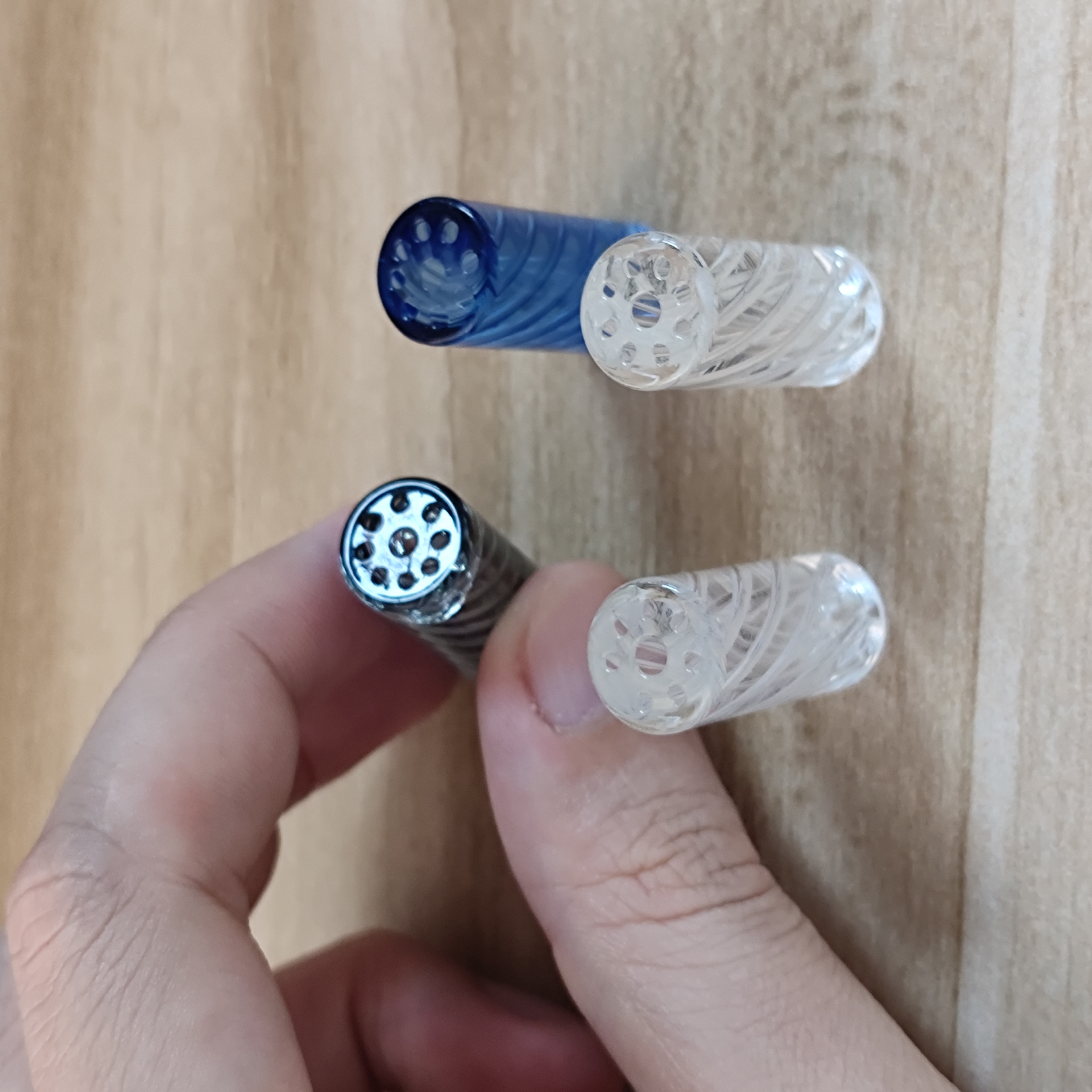 A868 Spiral Shape 9Hole Glass Mouthpiece Tip 9Hole Diameter: 1.2cm and Length: 3cm