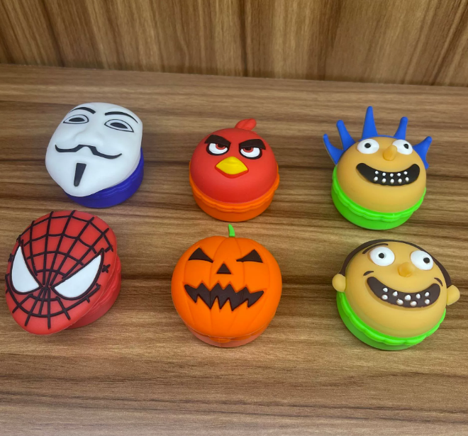 A3438 Yoda Shape Silicone Jar 16ml