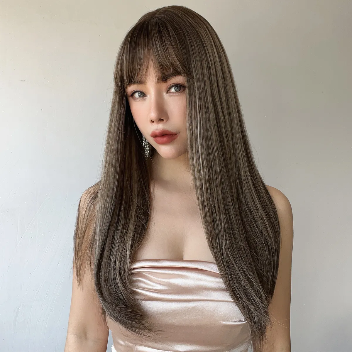 Популярная мода коричневые градиентные парики длинные прямые волосы высокотемпературные шелковые парики 613 глубоких волн спереди парики
