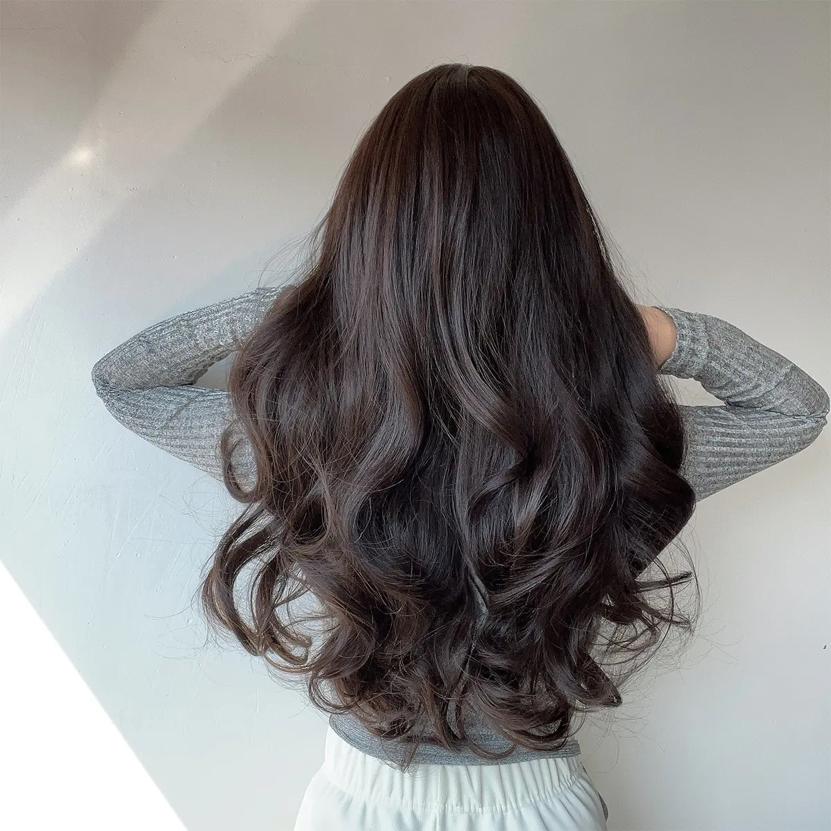 2024 Горячие продажи Европейские и американские модные парики Черные волнистые кудрявые парики Еврейские парики Женщины