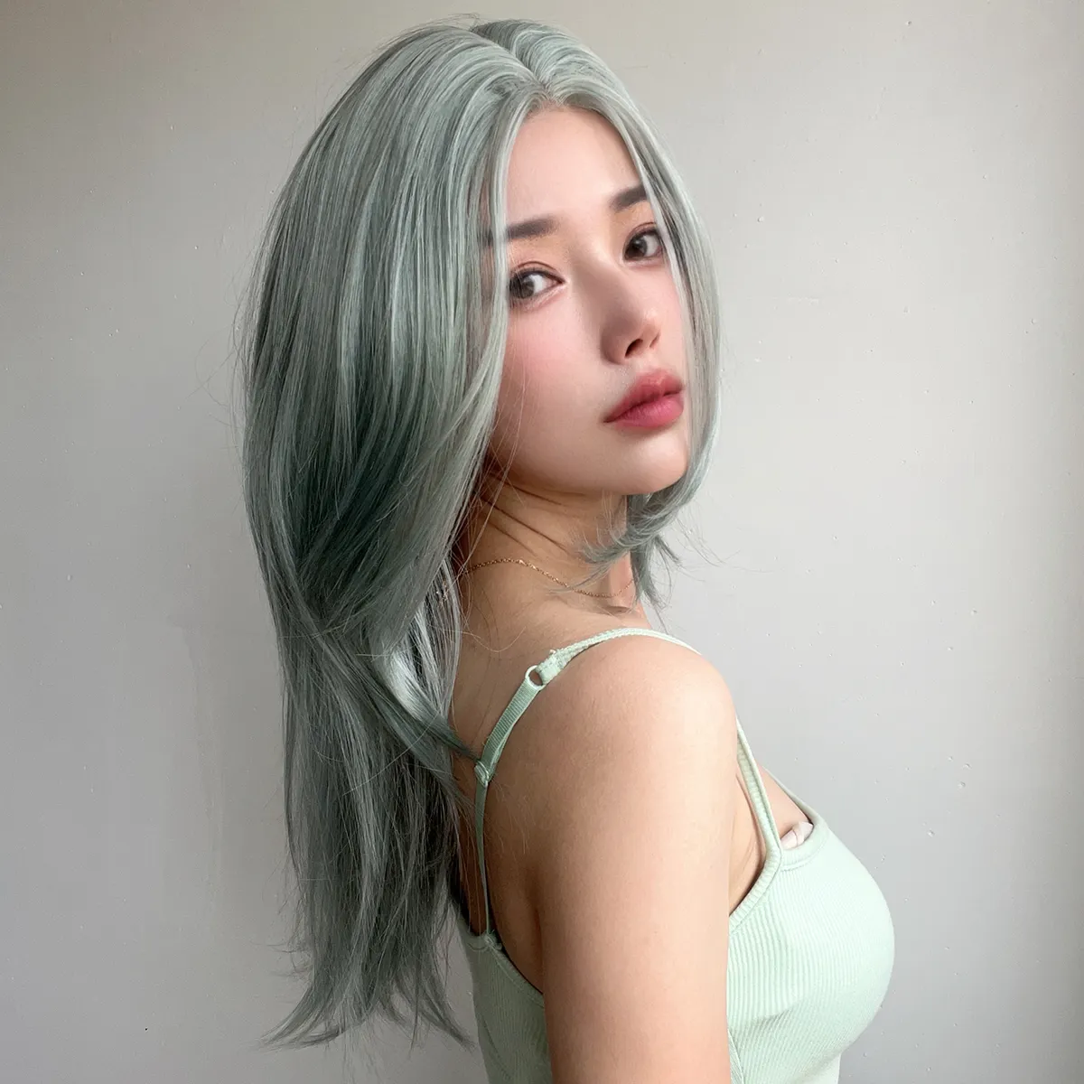 Новое слово кружево, зеленый, зеленый, натуральная точка, импортный шелк, термостойкий, гладкое химическое волокно, футура, парик, чехол.